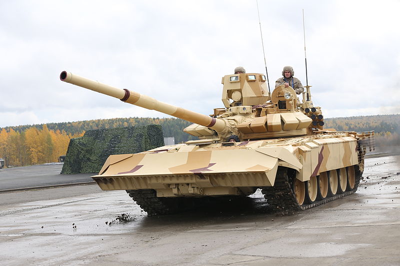Т-72Б «Рогатка» на выставке RAE-2006 в Нижнем Тагиле Т-72Б «Рогатка» на выставке RAE-2006 в Нижнем Тагиле